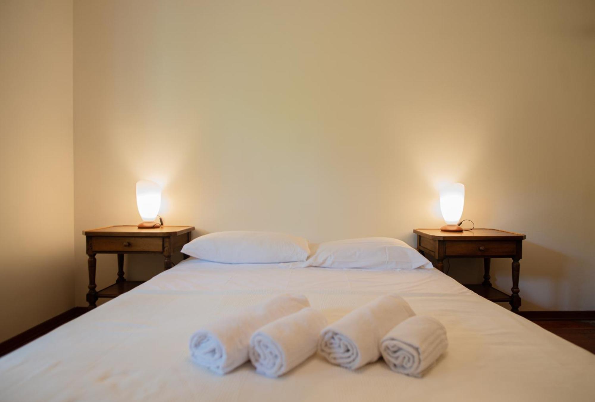 Serene Garden Getaway Cadenabbia Bagian luar foto